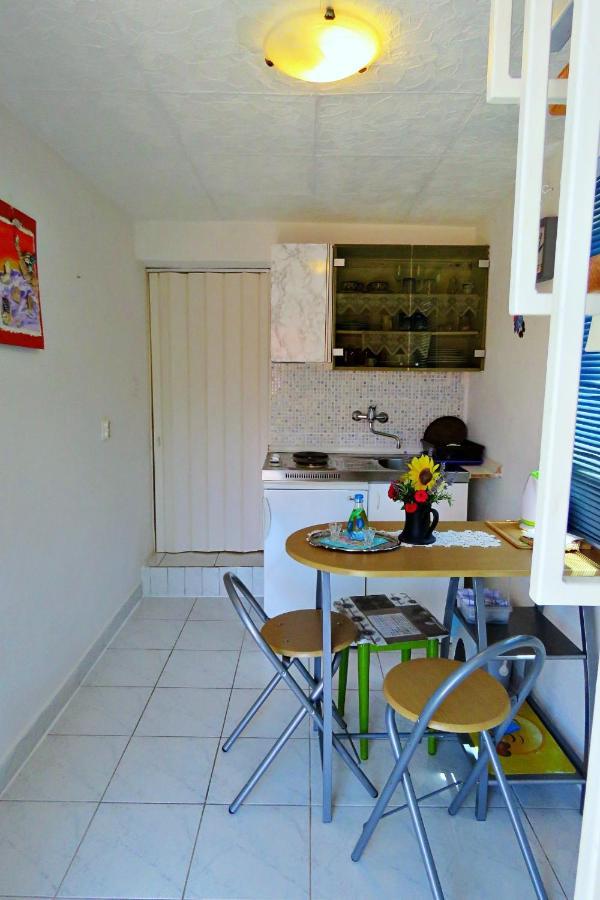 Apartmani Kate تروغير المظهر الخارجي الصورة